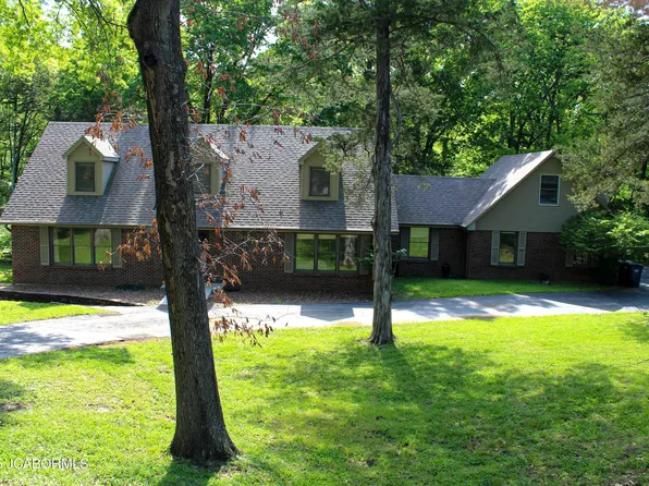 1810 Brookside Blvd, Jefferson City, MO 65101