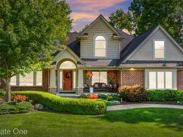 26345 Pillsbury St, Farmington Hills, MI 48334