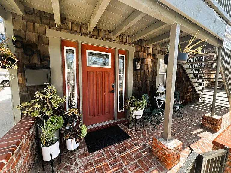 6615 E Ocean Blvd — Photo 1