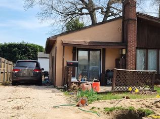 11 Park Ln, Massapequa, NY 11758