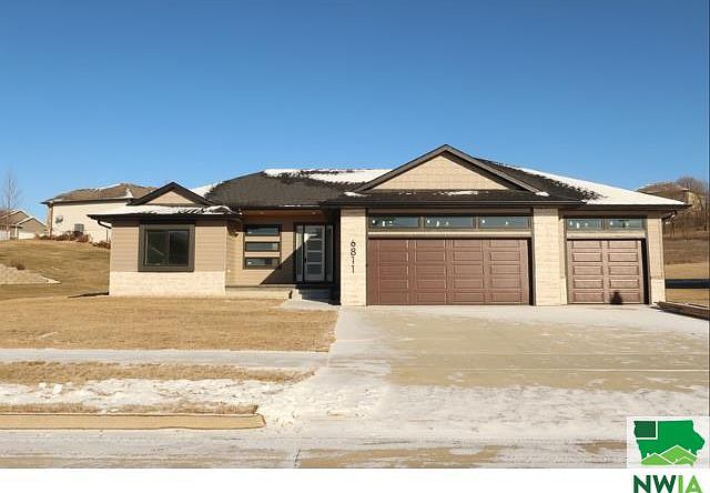 1st image of 6811 Palm Valley