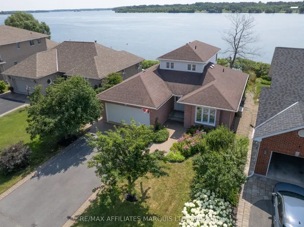 1172 Kirkman Ct, Cornwall, ON K6H 5E2