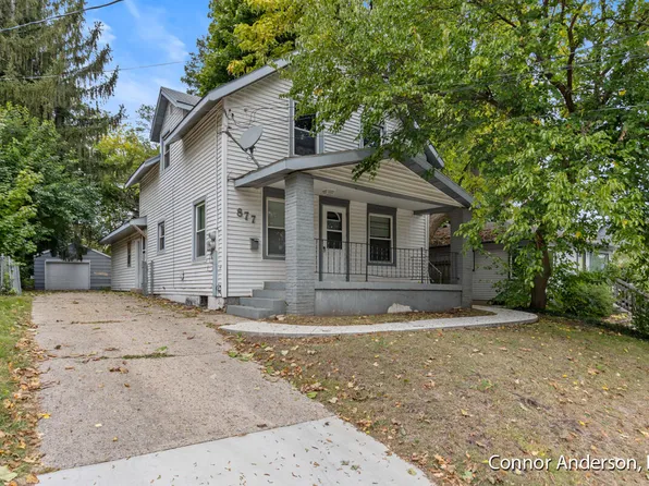 877 Diamond Ave NE, Grand Rapids, MI 49503