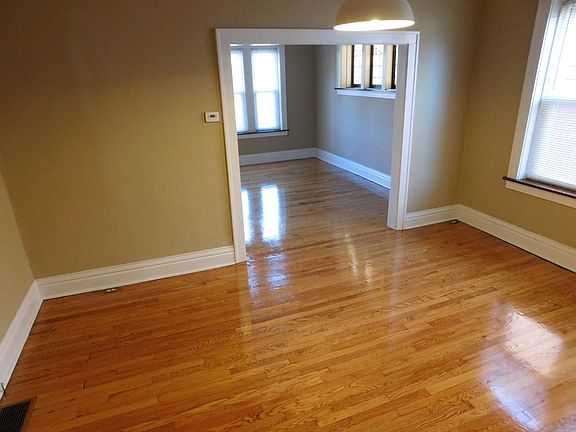 5th image of 5032 Murdoch Ave APT 1E
