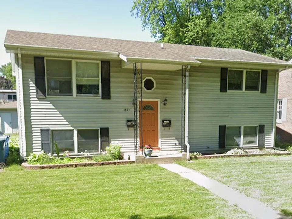 2623 Parkway Dr #2