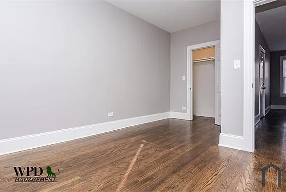 945 W 78th St #2 — Photo 6