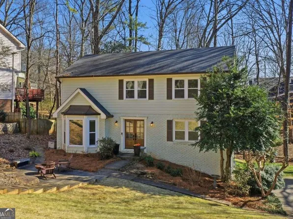 130 Spring Ridge Ct, Roswell, GA 30076