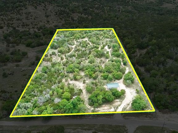 3rd image of 141 Mohabo Ln