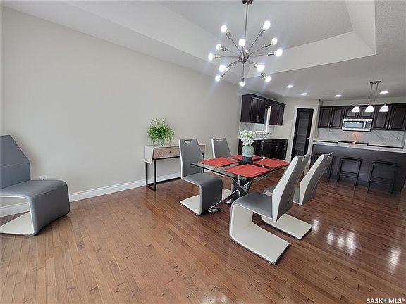4th image of UNIT 1-5352 Progress STREET