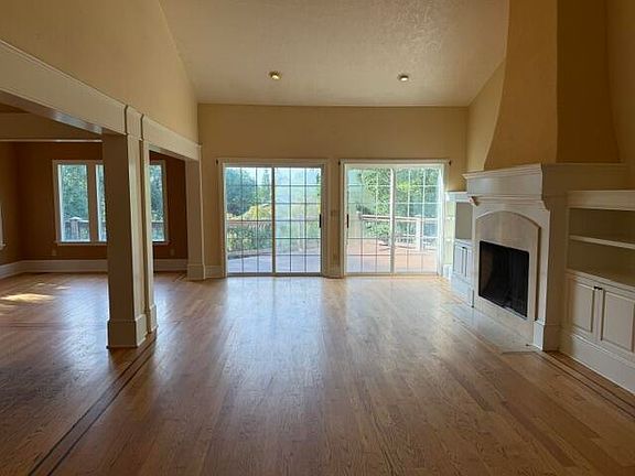 5th image of 460 Sunshine Cir