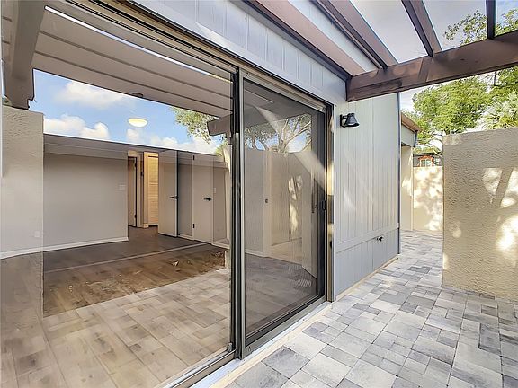4th image of 2510 Leeward Way