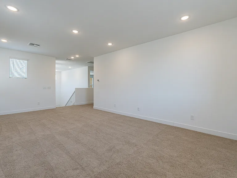 12010 W Luxton Ln — Photo 32