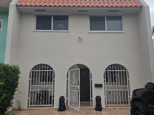 7135 W 2nd Ct, Hialeah, FL 33014