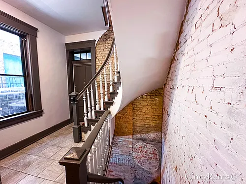 36 W Court St #1R — Photo 4