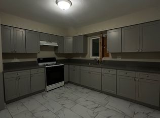 1512 Flower St APT E, Bakersfield, CA 93305