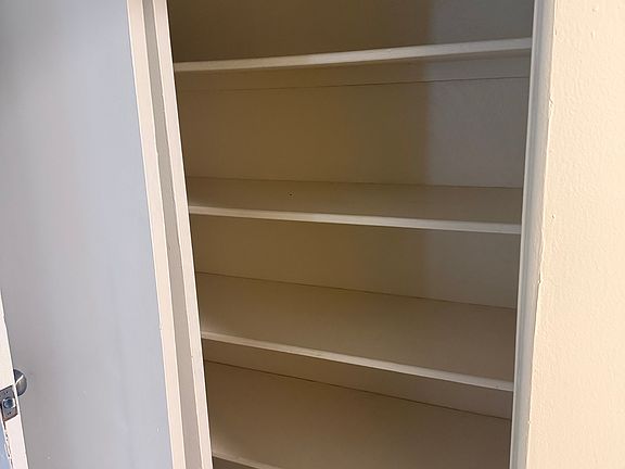 4th image of 103 W Powers Cir APT 207
