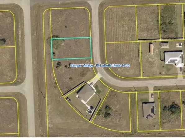 102 Harley Ter, Labelle, FL 33935