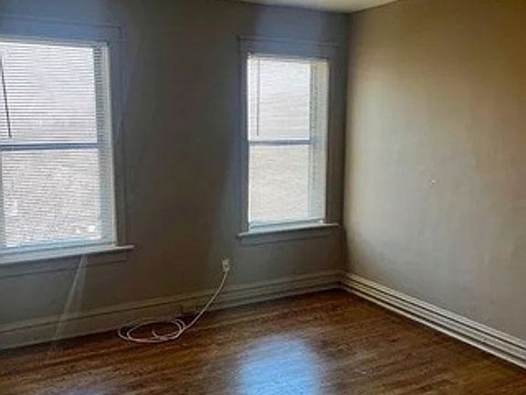 5th image of 6402-08 Idaho Ave