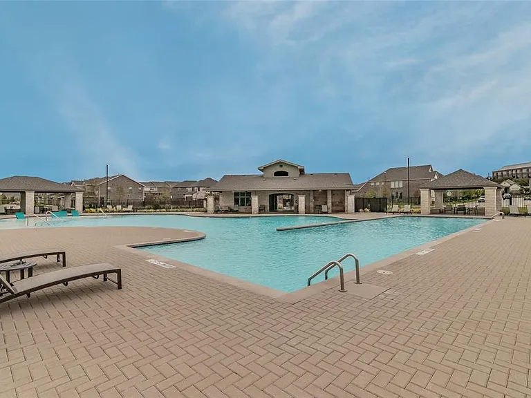 17736 Coralberry Dr — Photo 35