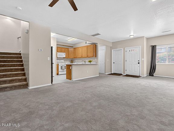 4th image of 1120 Leaf Ln