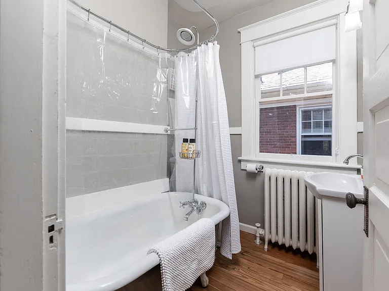 315 Vine St — Photo 17