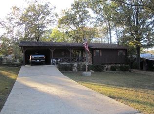 1300 Lakeview Dr, Springville, TN 38256