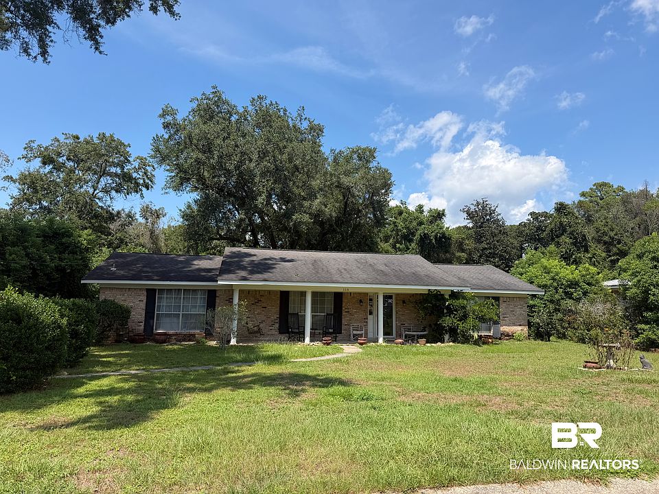 1st image of 118 Paddock Dr