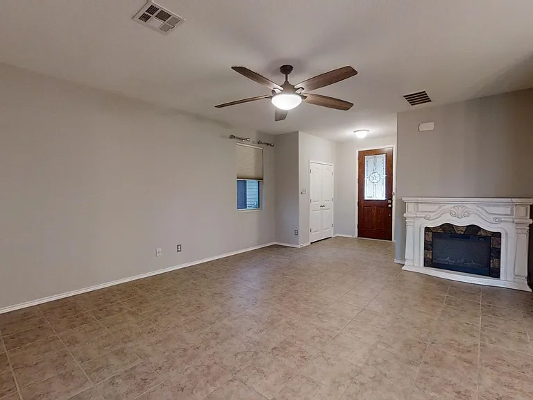 2915 Thunder Gulch — Photo 5