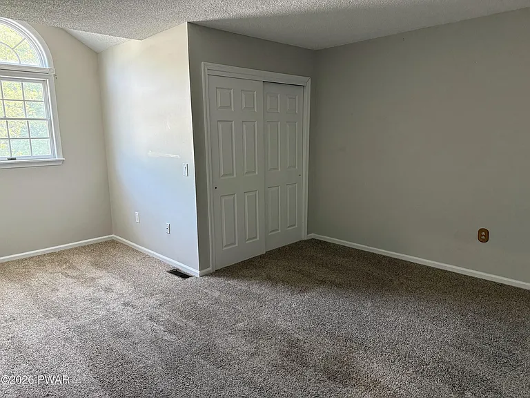 4024 Rivercrest Ct — Photo 9