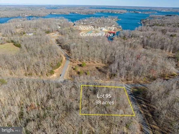 95 Noahs Landing Dr, Bumpass, VA 23024