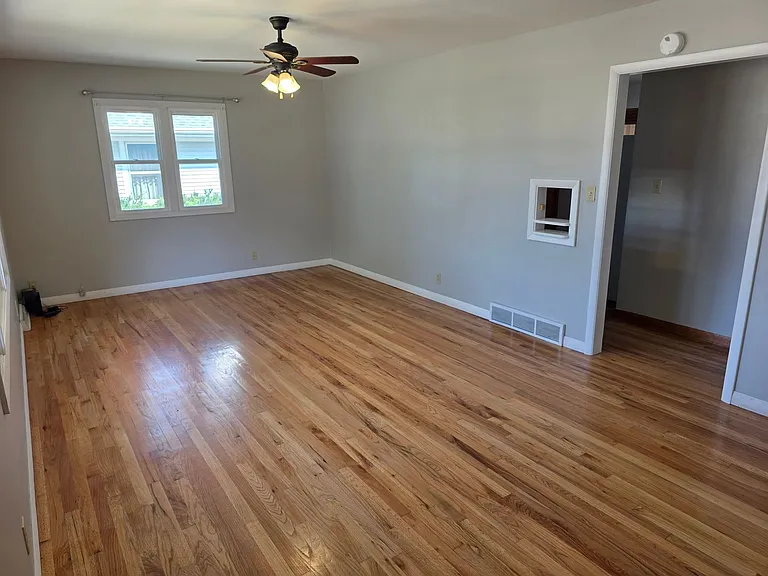 1005 W Park Ave — Photo 2