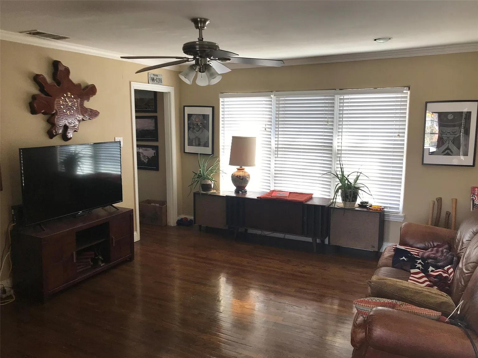 4715-4717 Deere Street - 4717 — Photo 4