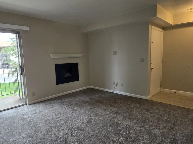 1118 E 6600 S #C6 — Photo 3