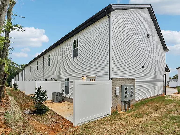Needmore Creek Townhomes — Photo 93