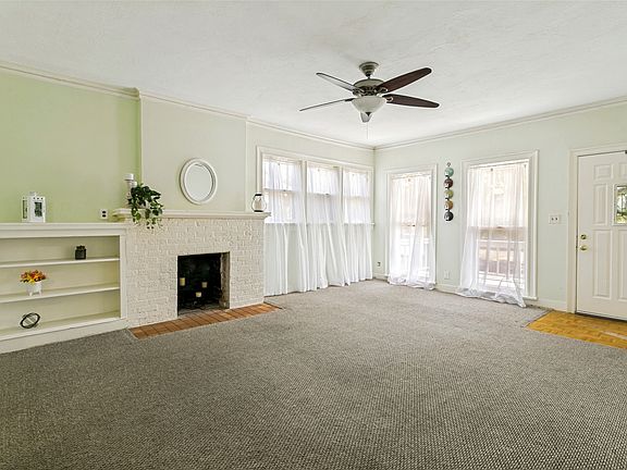 4th image of 1716 Thomas Pl