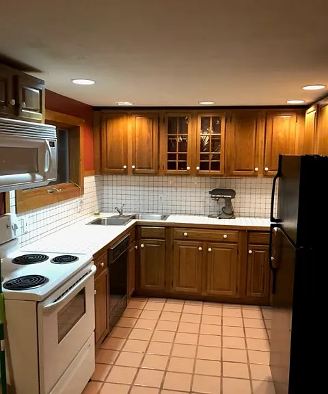 150 Beach St #1 — Photo 10