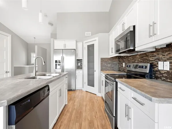 4493 James Hill ROAD, Regina, SK S4W 0K5