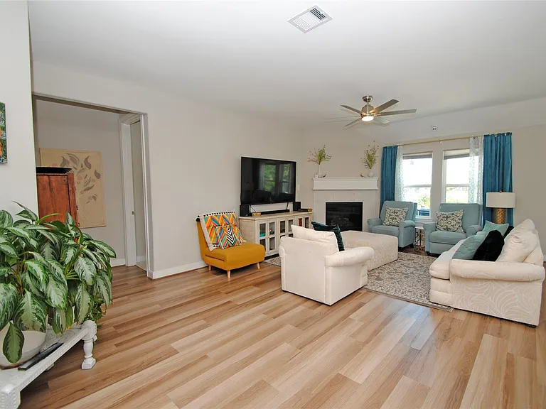 24818 Harvest Elm Ct — Photo 17