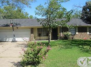 1611 Anthony St, Kaufman, TX 75142