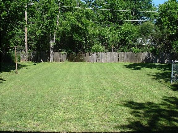 2nd image of 4817 Penrose Ave