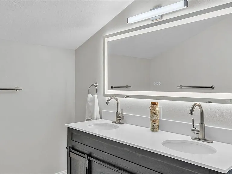 4520 Pine Hollow Dr — Photo 27