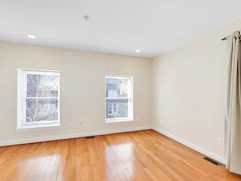 1809 4th St NW #1 — Photo 14