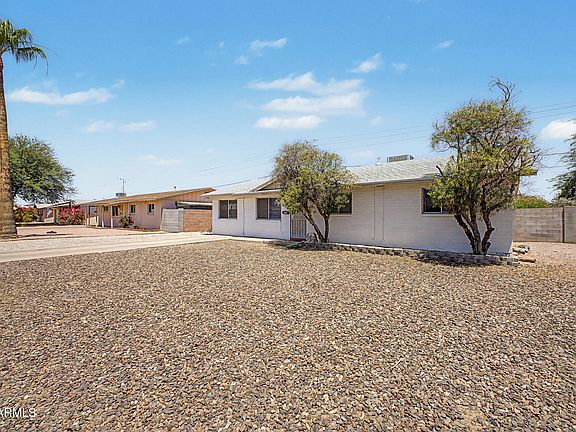 2nd image of 620 E VISTA DEL CERRO Drive