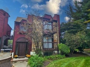 49 Kensington Ct, Hackettstown, NJ