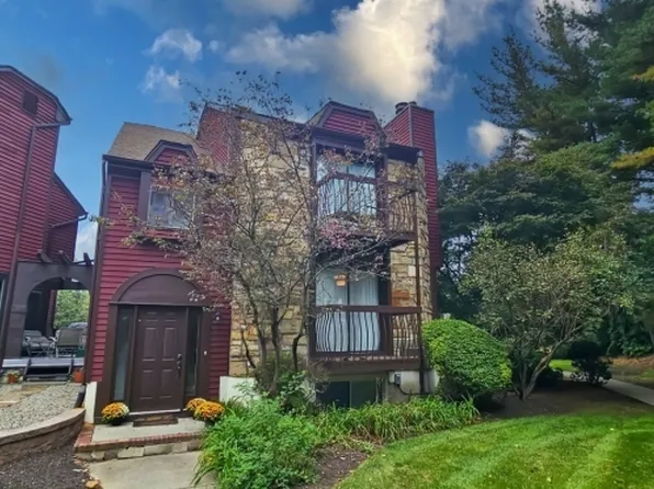 49 Kensington Ct, Washington Twp., NJ 07840