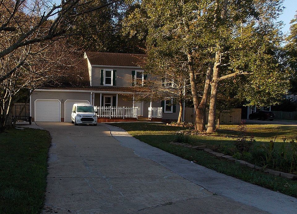 1st image of 1964 Country Manor Ln