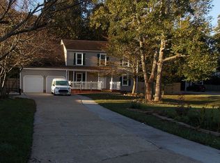 1964 Country Manor Ln, Virginia Beach, VA 23456