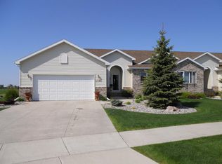 5094 S Pines Ct, Grand Forks, ND 58201