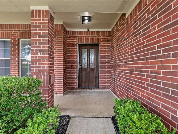 5th image of 14215 Darrah Dr