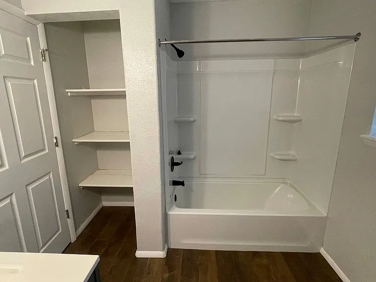 311 Dogwood Dr — Photo 10